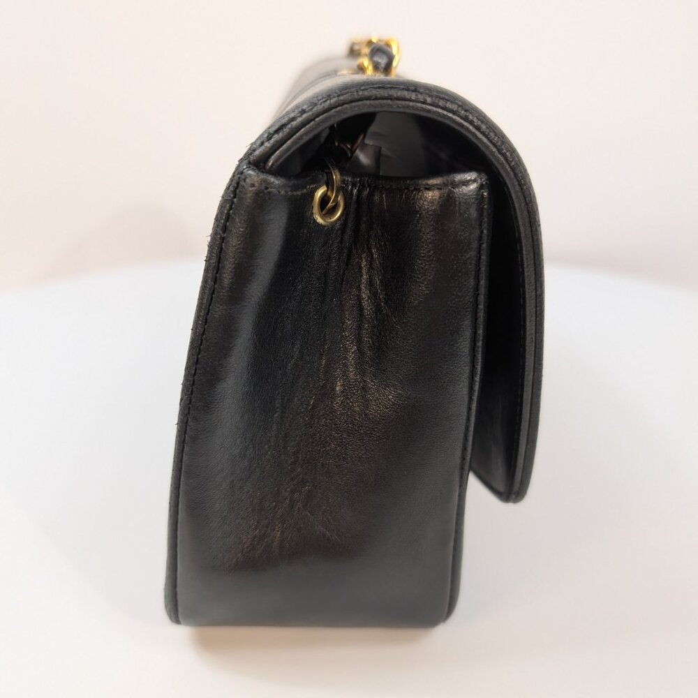 Chanel Vintage Black Medium Diana Quilted Lambskin Flap Bag - Picture 6 of 16
